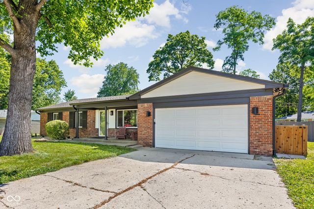 10605 Penn Drive, Carmel, IN 46280