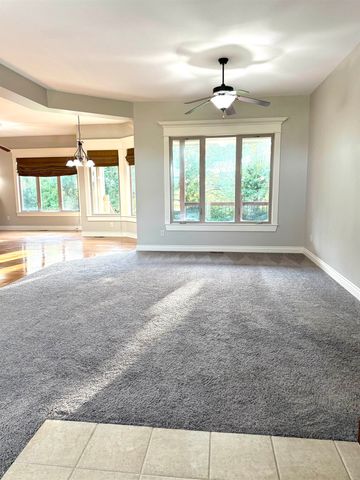 2243 N Silverdale St, Andover, KS 67002