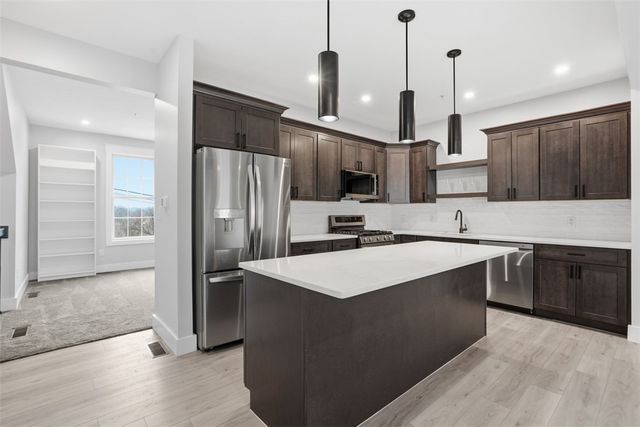 2339 Old Greentree Rd, Scott Twp, PA 15106