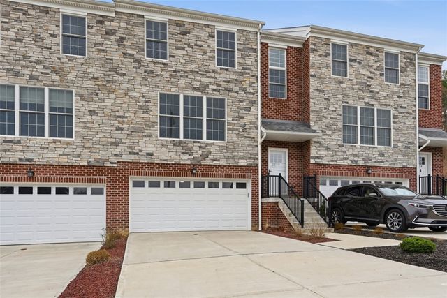 2339 Old Greentree Rd, Scott Twp, PA 15106