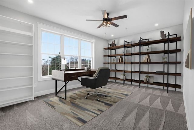 2339 Old Greentree Rd, Scott Twp, PA 15106