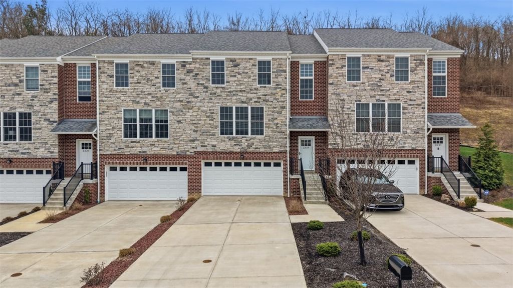 2339 Old Greentree Rd, Scott Twp, PA 15106