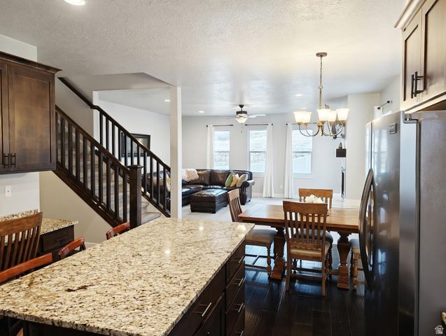 2622 OAKRIDGE DR, Spanish Fork, UT 84660