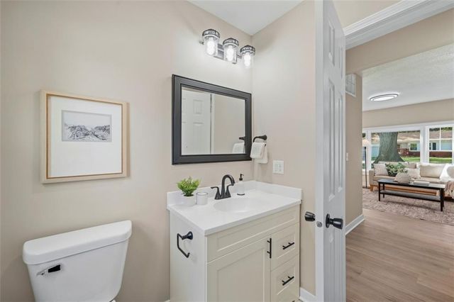 3700 NE 43rd Street, Kansas City, MO 64117