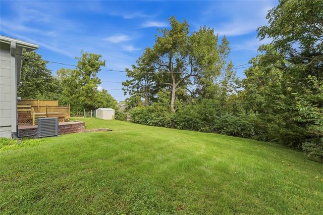 3700 NE 43rd Street, Kansas City, MO 64117