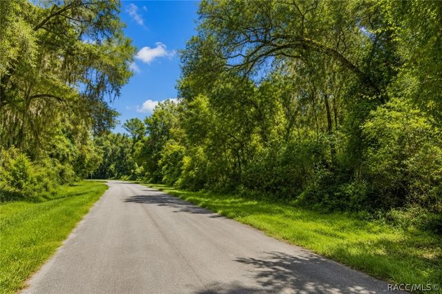 905 E Abend Drive, Dunnellon, FL 34434