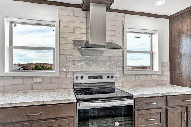 2227 Hendricks Store RD, Moneta, VA 24121