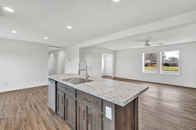 2227 Hendricks Store RD, Moneta, VA 24121