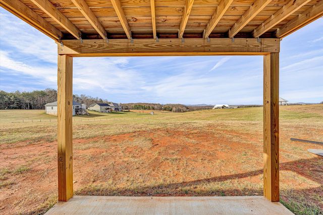 2227 Hendricks Store RD, Moneta, VA 24121