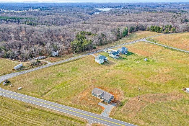 2227 Hendricks Store RD, Moneta, VA 24121