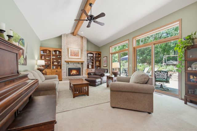 699 Bridle Ridge Road, Eagan, MN 55123