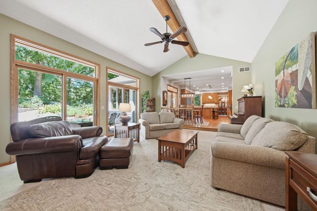 699 Bridle Ridge Road, Eagan, MN 55123