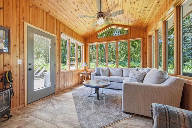 699 Bridle Ridge Road, Eagan, MN 55123