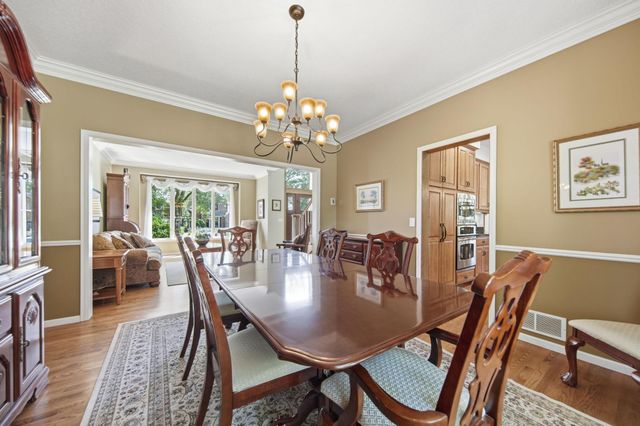 699 Bridle Ridge Road, Eagan, MN 55123