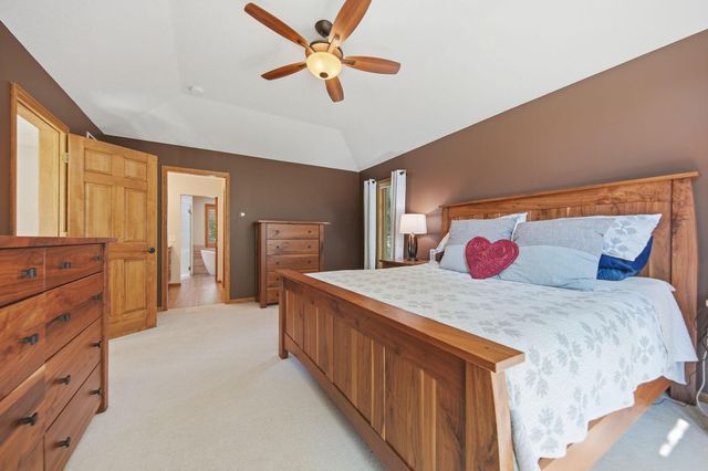 699 Bridle Ridge Road, Eagan, MN 55123