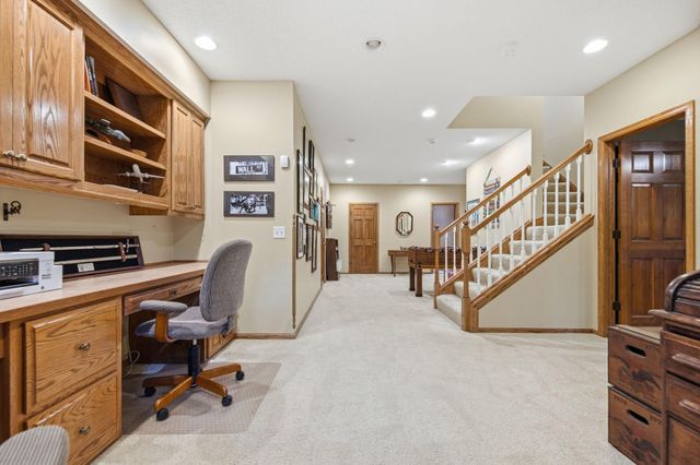 699 Bridle Ridge Road, Eagan, MN 55123