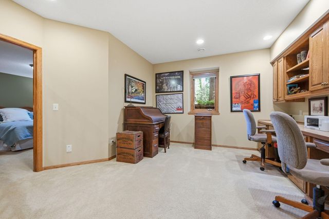 699 Bridle Ridge Road, Eagan, MN 55123