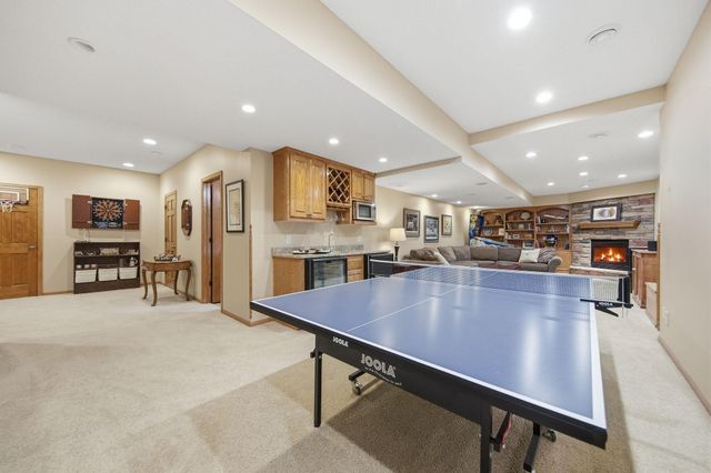 699 Bridle Ridge Road, Eagan, MN 55123