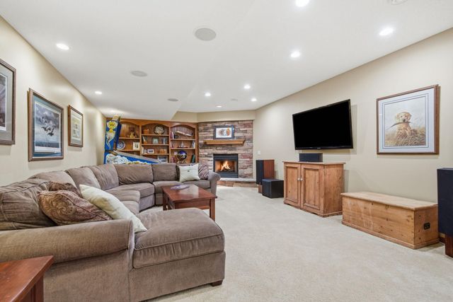 699 Bridle Ridge Road, Eagan, MN 55123