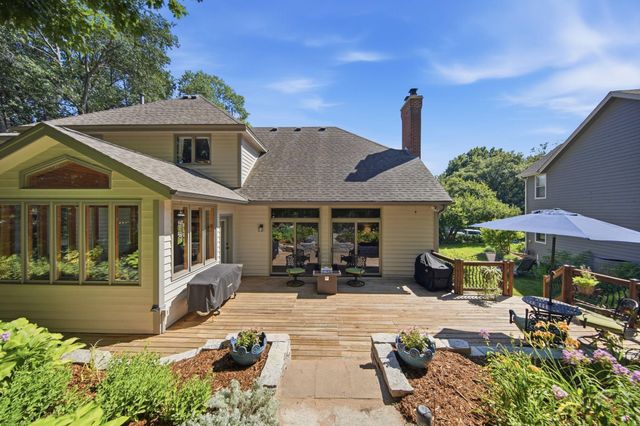 699 Bridle Ridge Road, Eagan, MN 55123