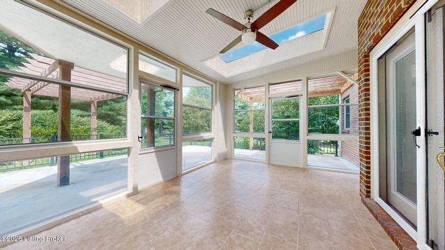 1617 Doral Ct, Shelbyville, KY 40065