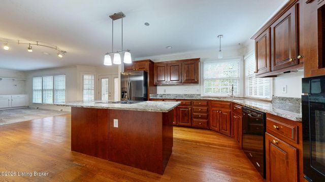1617 Doral Ct, Shelbyville, KY 40065