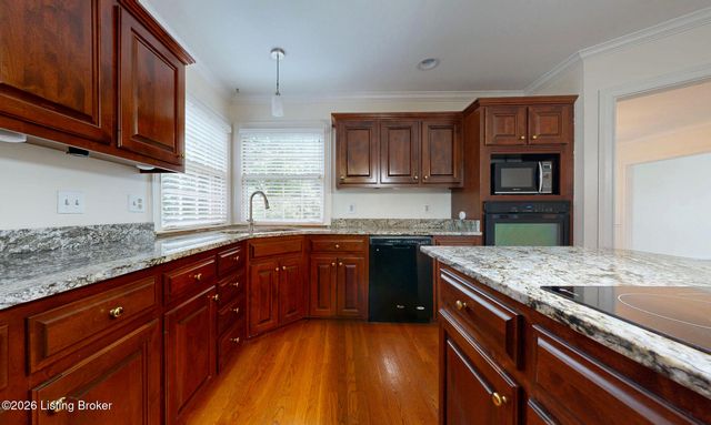 1617 Doral Ct, Shelbyville, KY 40065