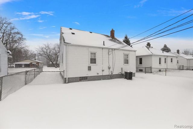 25245 Dodge Street, Roseville, MI 48066