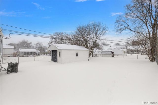 25245 Dodge Street, Roseville, MI 48066