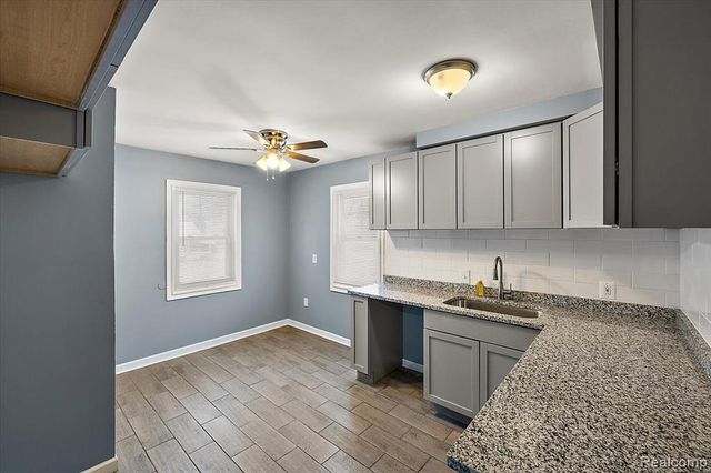 25245 Dodge Street, Roseville, MI 48066