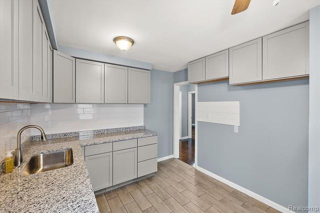 25245 Dodge Street, Roseville, MI 48066