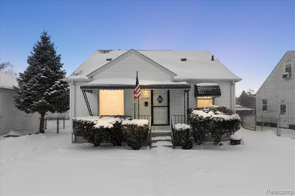 25245 Dodge Street, Roseville, MI 48066