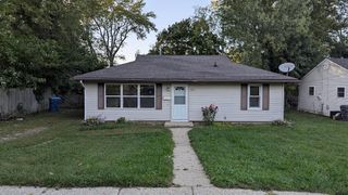 2211 Roseland Avenue, Kalamazoo, MI 49001