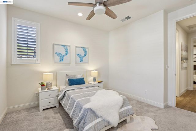 28719 Vista Grande Dr, Hayward, CA 94544