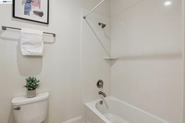 28719 Vista Grande Dr, Hayward, CA 94544