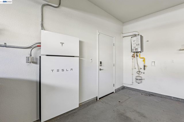 28719 Vista Grande Dr, Hayward, CA 94544