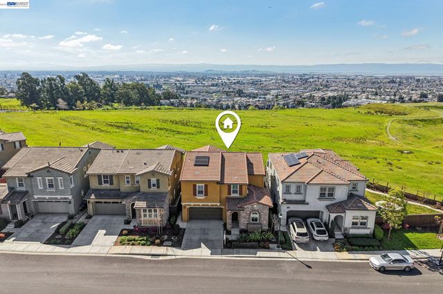 28719 Vista Grande Dr, Hayward, CA 94544