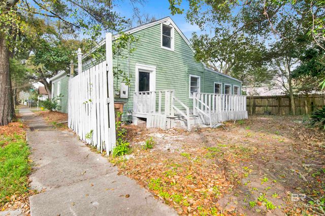 1063 Selma Street, Mobile, AL 36604