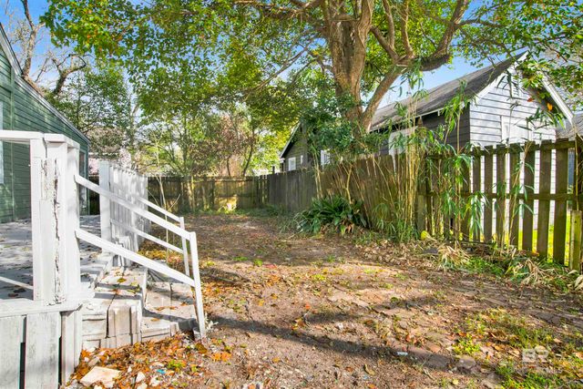 1063 Selma Street, Mobile, AL 36604