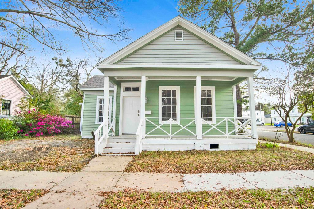 1063 Selma Street, Mobile, AL 36604