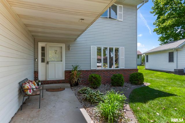29 HOLLYBROOK Drive, Springfield, IL 62702