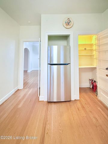 2306 Woodbourne Ave APT 8, Louisville, KY 40205