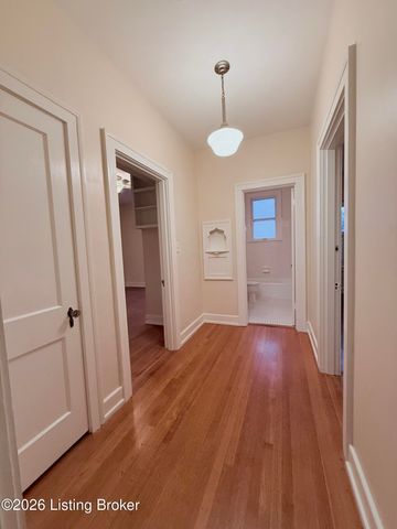 2306 Woodbourne Ave APT 8, Louisville, KY 40205
