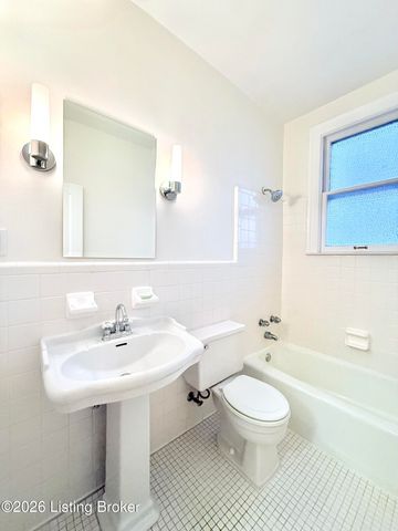 2306 Woodbourne Ave APT 8, Louisville, KY 40205