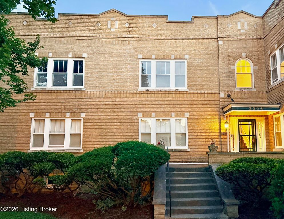 2306 Woodbourne Ave APT 8, Louisville, KY 40205
