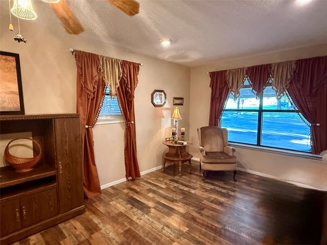 300 Denton Court, Collinsville, TX 76233