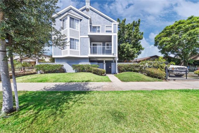 1755 Sherman, Long Beach, CA 90804