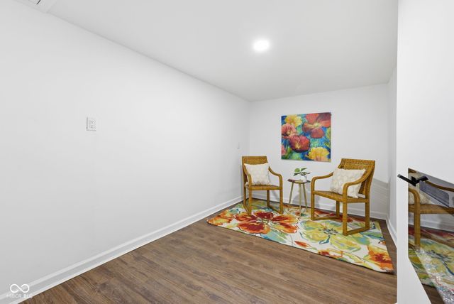 5097 Vantage Point Road B 2, Avon, IN 46123