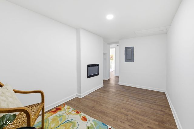 5097 Vantage Point Road B 2, Avon, IN 46123