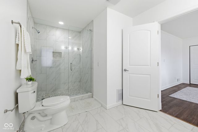 5097 Vantage Point Road B 2, Avon, IN 46123